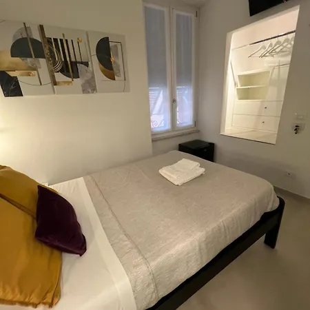 Sull'arco מונטרוסו אל מארה