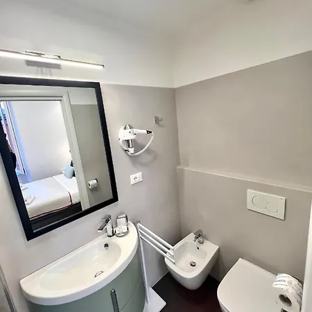 Sull'arco Πανσιόν 4*