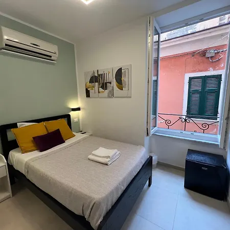 Πανσιόν Sull'arco